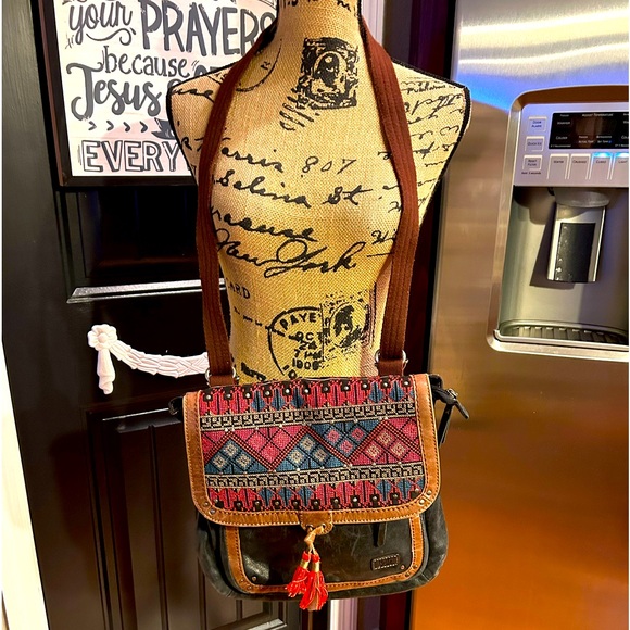 The Sak Boho Convertible Back Pack Crossbody Leather Embroidered Bag - Picture 2 of 6